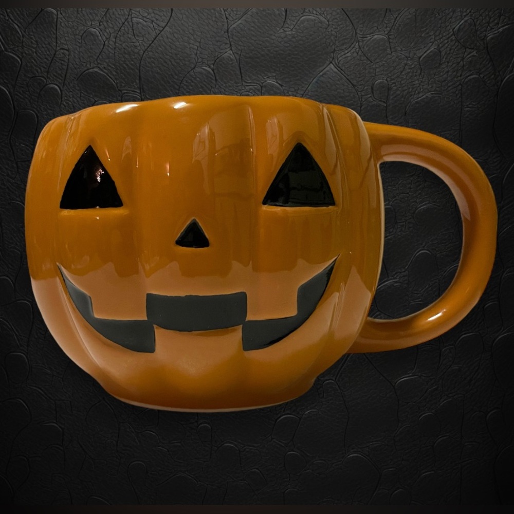Jack-O-Lantern 🎃 Pumpkin Shaped Mug
